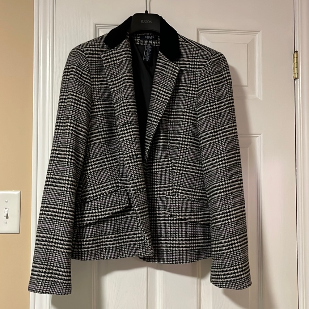 Chaps classically styled checked jacket.